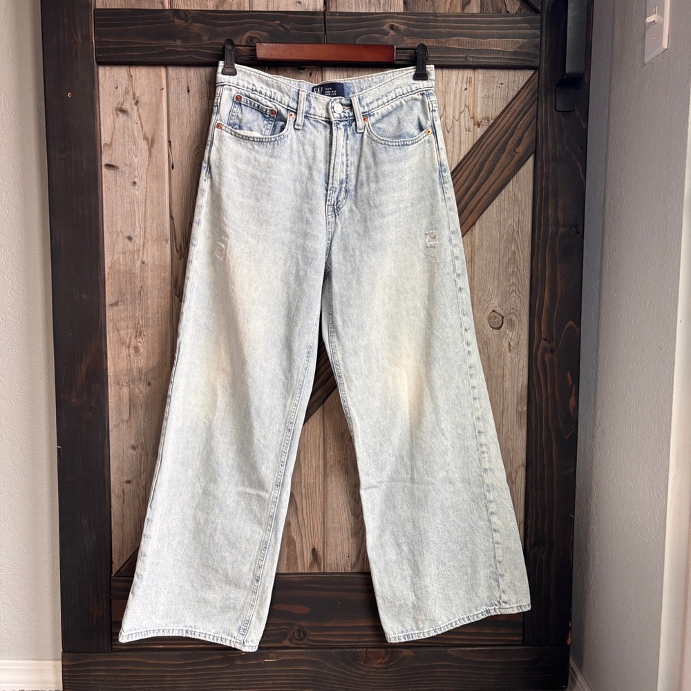 Gap High Rise Wide Leg jeans size 4/27